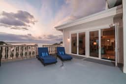 The Blue Pearl Penthouse- Sandestin